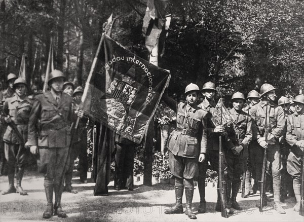 Soldiers from the International Brigade