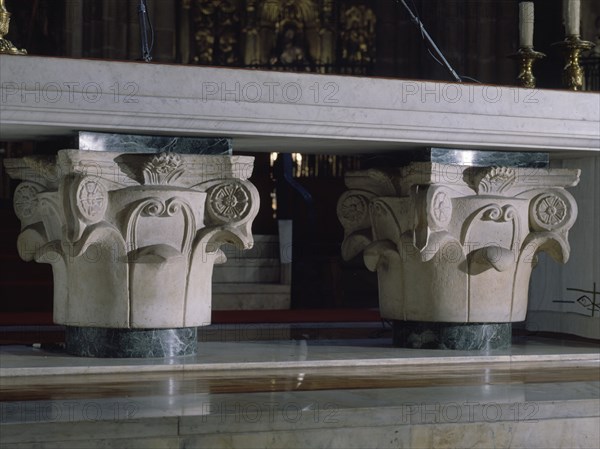 CAPITELES BASE DEL ALTAR MAYOR
BARCELONA, CATEDRAL
BARCELONA

This image is not downloadable. Contact us for the high res.