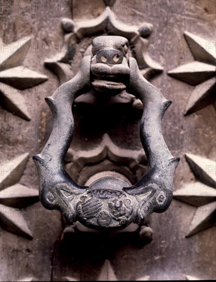 LLAMADOR DE LA PUERTA DE LAS CADENAS
ORIHUELA, CATEDRAL
ALICANTE

This image is not downloadable. Contact us for the high res.