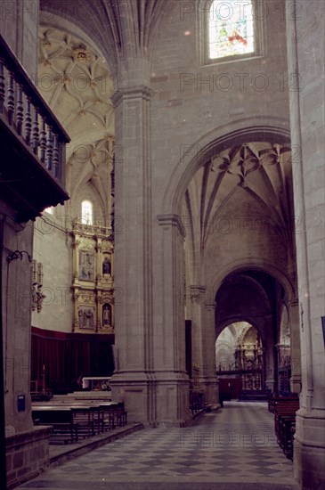 CRUCERO Y ARRANQUE DE LA GIROLA
CALAHORRA, CATEDRAL
RIOJA