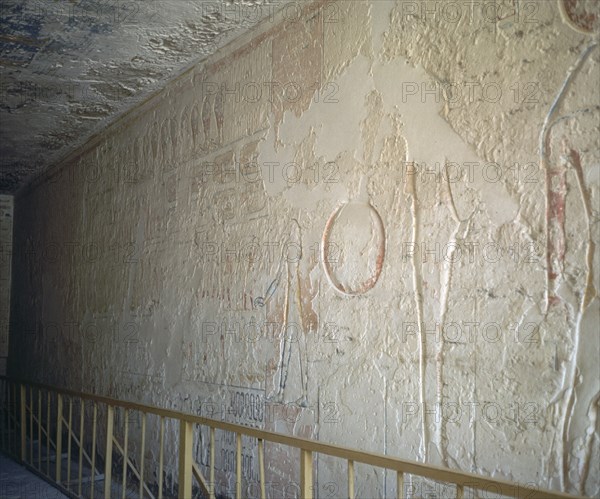 TEMPLO RAMSES IV - PASADIZO DE ENTRADA
TEBAS, VALLE DE LOS REYES
EGIPTO