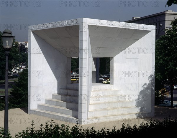 RUIZ LARREA MIGUEL ANGEL
MONUMENTO A LA CONSTITUCION - 1978
MADRID, EXTERIOR
MADRID
This image is not downloadable. Contact us for the high res.