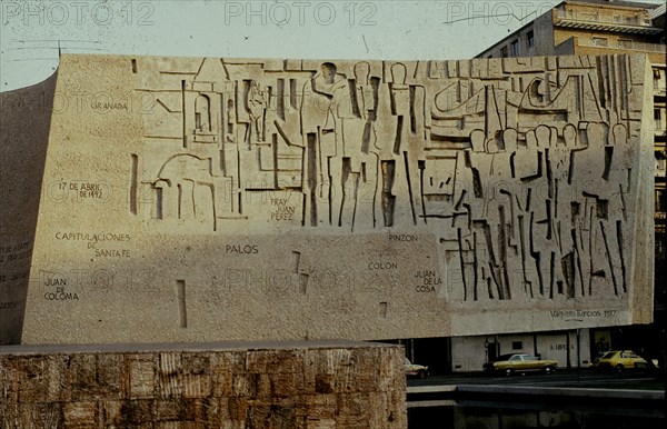 VAQUERO PALACIOS/VAQUERO TURCIOS
MONUMENTO AL DESCUBRIMIENTO DE AMERICA EN LOS JARDINES DEL DESCUBRIMIENTO-PLAZA DE COLON-1977
MADRID, EXTERIOR
MADRID