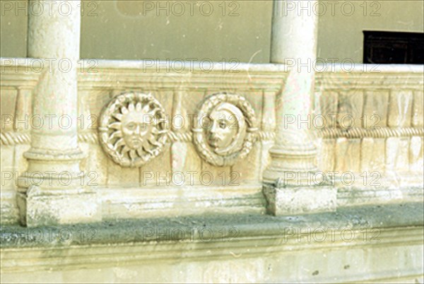 CLAUSTRO DETALLE DEL SOL Y LA LUNA
STA MARIA HUERTA, MONASTERIO
SORIA