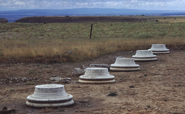BASES DE COLUMNAS
CLUNIA, RUINAS ROMANAS
BURGOS
This image is not downloadable. Contact us for the high res.