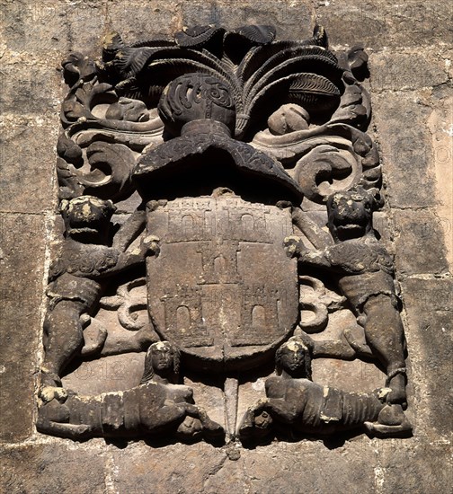 ESCUDO DE PIEDRA EN UN MURO
ANGUIANO, EXTERIOR
RIOJA