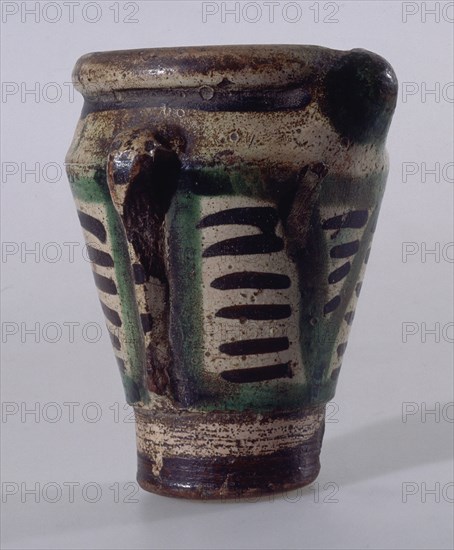 MORTERO PINTADO Y VIDRIADO AL MODO ARABE DEL S XV - ARTE POPULAR
TERUEL, COLECCION PARTICULAR
TERUEL