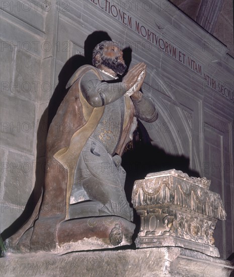 PANTEON-ESTATUA ORANTE:GARCIA III NAVARRA,LLAMADO EL "NAJERA" 1035/54
NAJERA, MONASTERIO SANTA MARIA REAL
RIOJA