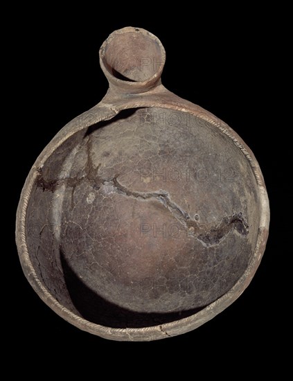 GANIGO DE CERAMICA (CANADA ALTA-TENERIFE)
SANTA CRUZ, MUSEO ARQUEOLOGICO
TENERIFE
This image is not downloadable. Contact us for the high res.
