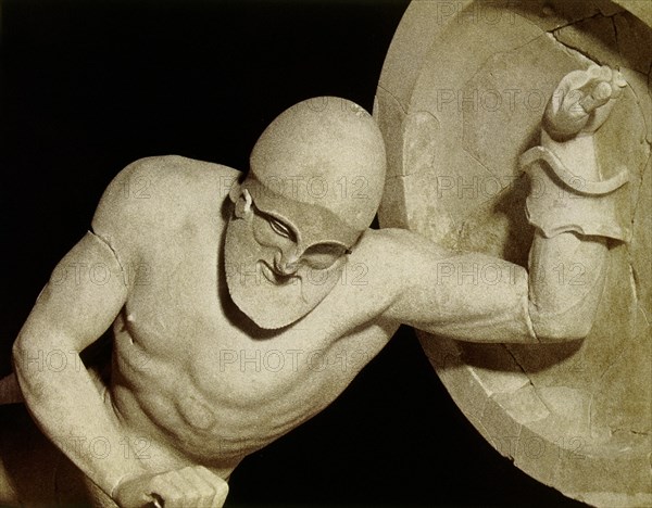 GUERRERO TROYANO DEL FRONTON DEL TEMPLO DE AFAYA EN EGINA - S VI/V AC
MUNICH, GLIPTOTECA
ALEMANIA