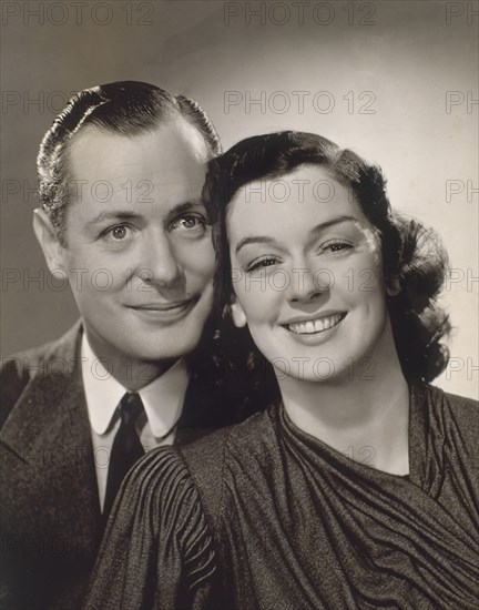 ROSALINO RUSSEL Y ROBERT MONTGOMERY ACTORES DE EEUU
This image is not downloadable. Contact us for the high res.