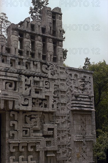 Temple maya