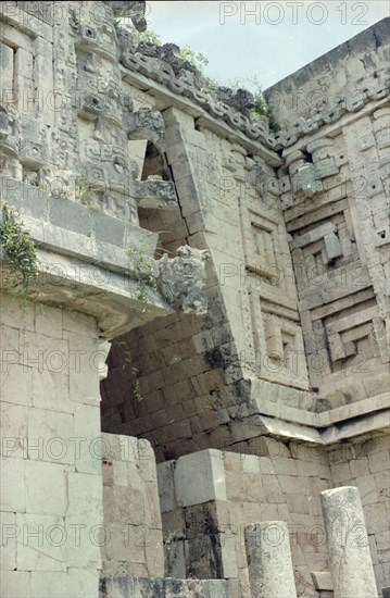 Détail de la voûte à encorbellement du Palais du Gouverneur à Uxmal