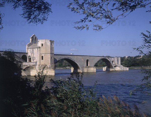 PUENTE DE S BENEZET - RIO RODANO
AVIGNON, EXTERIOR
FRANCIA