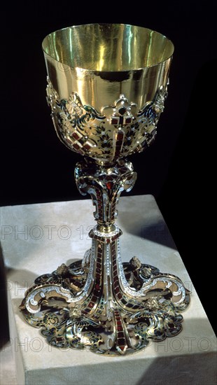 MUSEO - CALIZ DE ORO ESMALTES Y RUBIES (1639)
MONTSERRAT, MONASTERIO
BARCELONA
This image is not downloadable. Contact us for the high res.