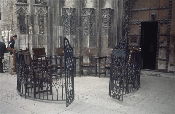 CATEDRAL-PUERTA APOSTOLES-TRIBUNAL DE LAS AGUAS
VALENCIA, EXTERIOR
VALENCIA