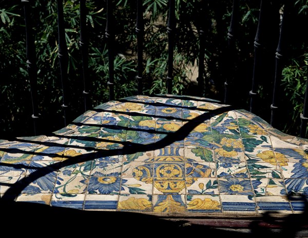 BALCON - SUELO CERAMICO (AZULEJOS)
GANDIA, PALACIO DUCAL
VALENCIA