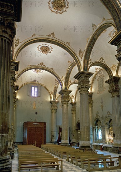 INTERIOR DESDE LOS PIES
CALLOSA DEL SEGURA, IGLESIA DE SAN MARTIN
ALICANTE