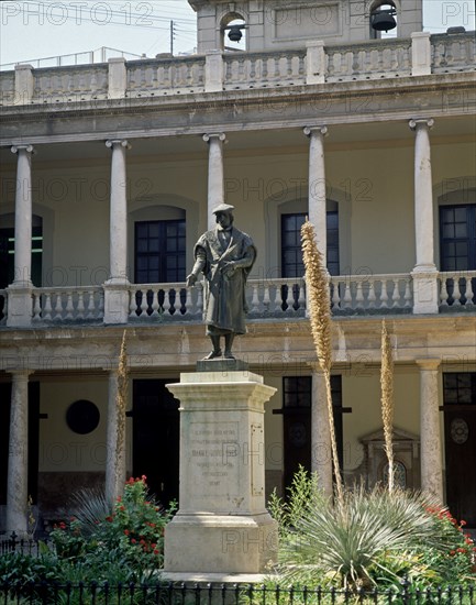 AIXA
LUIS VIVES - MONUMENTO
VALENCIA, UNIVERSIDAD
VALENCIA