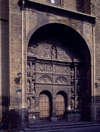 VIGARNY FELIPE 1470/1543
IGLESIA DE STO TOMAS-S XVI-PORTADA
HARO, EXTERIOR
RIOJA