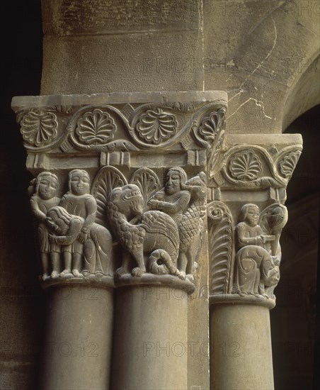 CLAUSTRO ROMANICO S XII-CAPITEL-S JORGE Y DRAGON
HUESCA, SAN PEDRO EL VIEJO
HUESCA