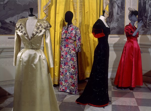 BALENCIAGA CRISTOBAL 1895/1972
TRAJES DE NOCHE-1930-40
LYON, EXPOSICION BALENCIAGA
FRANCIA
This image is not downloadable. Contact us for the high res.
