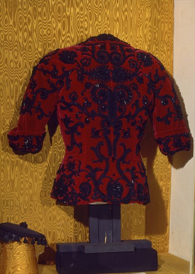 BALENCIAGA CRISTOBAL 1895/1972
CHAQUETA DE GALA                     CAT 4C
LYON, EXPOSICION BALENCIAGA
FRANCIA