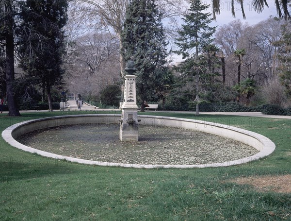 FUENTE DEDICADA A MARIA PINEDA
MADRID, JARDIN BOTANICO
MADRID