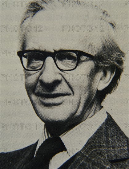 JAMES EDWARD MEADE (1907-) ECONOMISTA INGLES