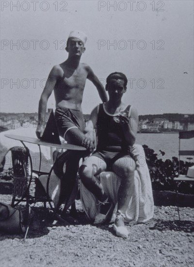 DALI CON GARCIA LORCA EN LA COSTA
This image is not downloadable. Contact us for the high res.