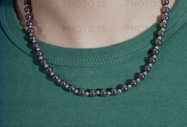 COLLAR DE HEMATITE