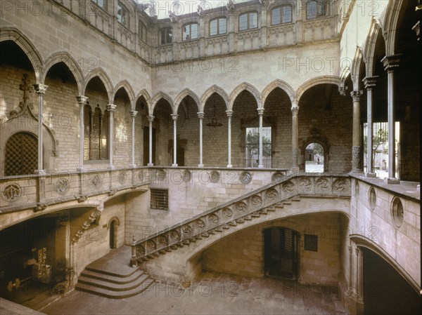 SAFONT MARCOS
PATIO Y ESCALERA A LA PRIMERA GALERIA - GOTICO CATALAN
BARCELONA, PALACIO GENERALITAT
BARCELONA
This image is not downloadable. Contact us for the high res.