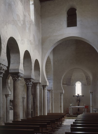 INTERIOR-CABECERA Y NAVE LATERAL-ARCO
SAN CEBRIAN DE MAZOTE, IGLESIA
VALLADOLID