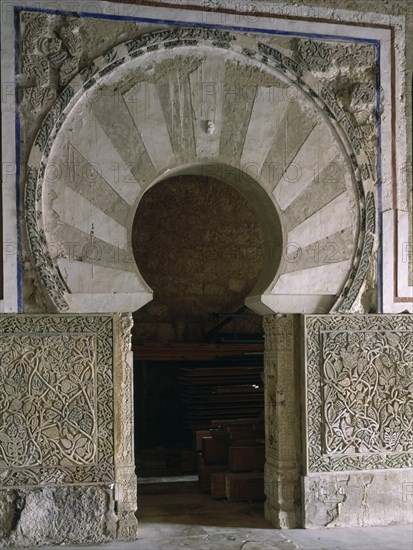 CASA REAL-PUERTA DE ACCESO NAVE LATERAL DERECHA
PROVINCIA, MEDINA AZAHARA
CORDOBA