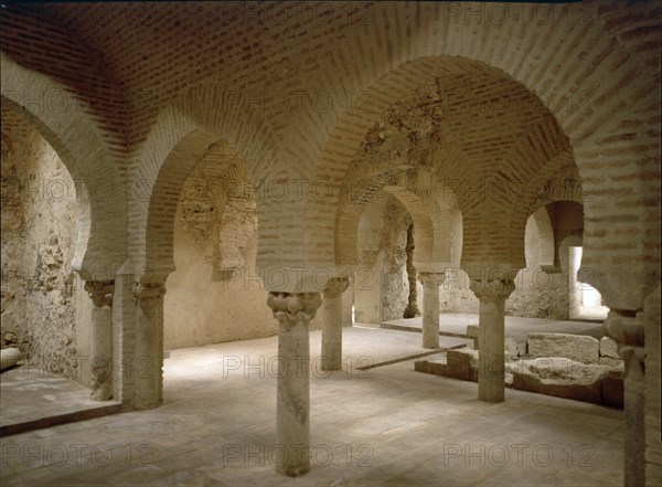 SALA CENTRAL CON LA ALBERCA-COLUMNA
JAEN, BAÑOS ARABES DE ALI
JAEN

This image is not downloadable. Contact us for the high res.