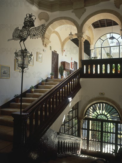 ESCALERA MONUMENTAL DEL ANTIGUO PALACIO DEL DEAN ORTEGA
UBEDA, PARADOR NACIONAL-CONDESTABLE
JAEN