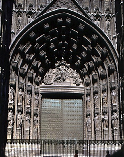 BELLVER RICARDO 1845/1924
PORTADA ASUNCION - ESCULTURAS SIGLO XIX
SEVILLA, CATEDRAL
SEVILLA