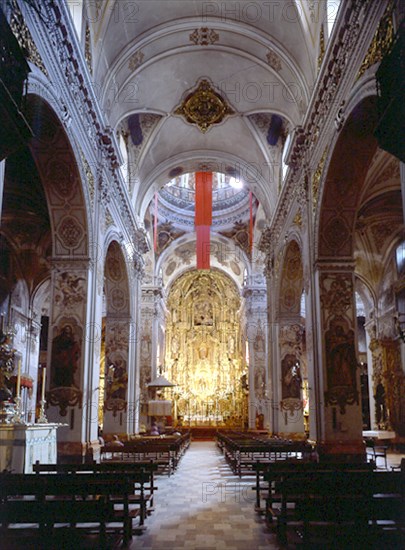 INTERIOR DESDE LOS PIES
SEVILLA, IGLESIA DE LA MAGDALENA
SEVILLA