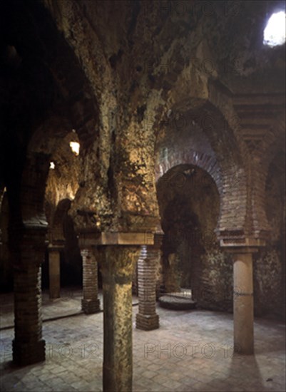 INTERIOR DE LOS BAÑOS - S XIII/XIV - REINOS TAIFAS
RONDA, BAÑOS ARABES
MALAGA
This image is not downloadable. Contact us for the high res.