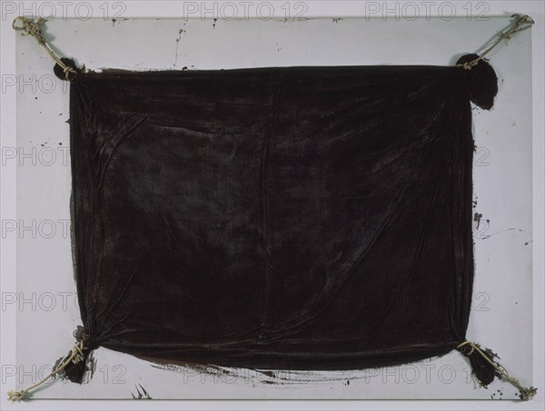 TAPIES ANTONI 1923-
TOILE MARRON TENDE 1970 - TECNIVA MIXTA
VALENCIA, IVAM
VALENCIA