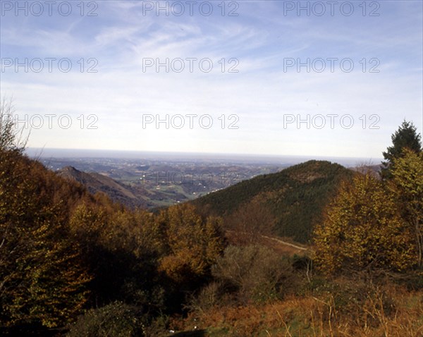 VISTA DE FRANCIA DESDE EL VALLE DE BAZTAN
BAZTAN VALLE, EXTERIOR
NAVARRA