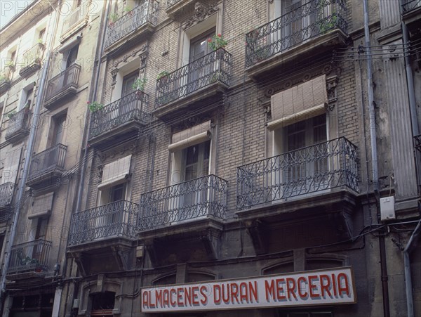 CALLE MAYOR 58- FACHADA DE LA CASA Y BALCONES
PAMPLONA, EXTERIOR
NAVARRA