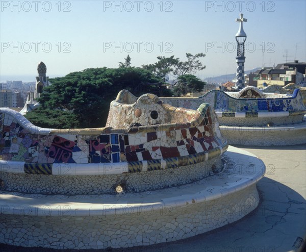 GAUDI ANTONI 1852-1926
BANCO SERPENTEANTE-DETALLE DE CERAMICAS
BARCELONA, PARQUE GÜELL
BARCELONA