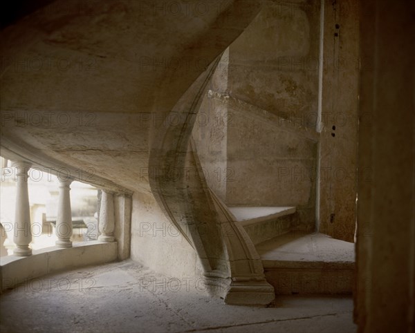 TORRALVA DIEGO
ESCALERA DE CARACOL DEL GRAN CLAUSTRO O CLAUSTRO DE LOS FELIPES - 1557/66
TOMAR, CONVENTO DEL SANTO CRISTO
PORTUGAL