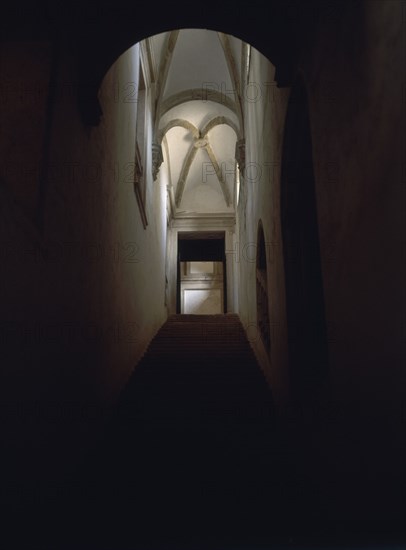 ESCALERA PARA ACEDER AL SEGUNDO PISO
TOMAR, CONVENTO DEL SANTO CRISTO
PORTUGAL