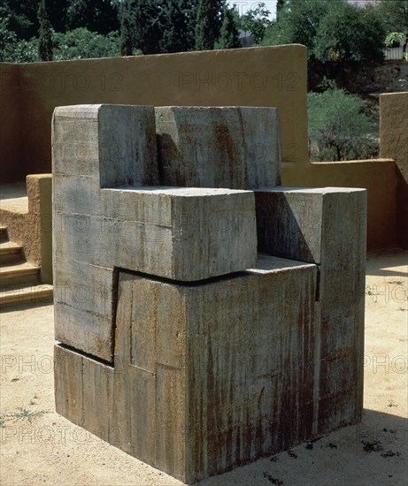 CHILLIDA EDUARDO 1924/2002
ESCULTURA CUBICA
TOLEDO, CIGARRAL DE MARAÑON
TOLEDO