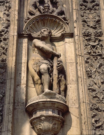 HERCULES - ESCULTURA SG XVI - EN EN EXTERIOR
SEVILLA, AYUNTAMIENTO
SEVILLA