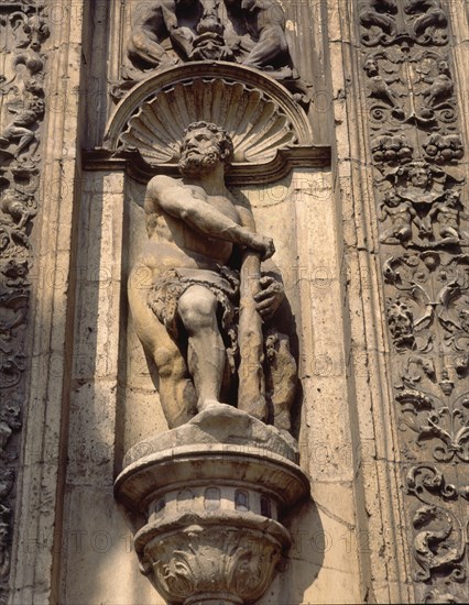 HERCULES - ESCULTURA SG XVI - EN EN EXTERIOR
SEVILLA, AYUNTAMIENTO
SEVILLA