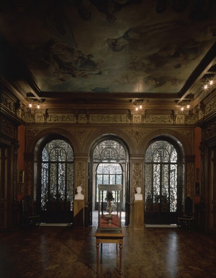 INTERIOR-SALA CON MIRADOR
MADRID, MUSEO LAZARO GALDIANO-INTERIOR
MADRID