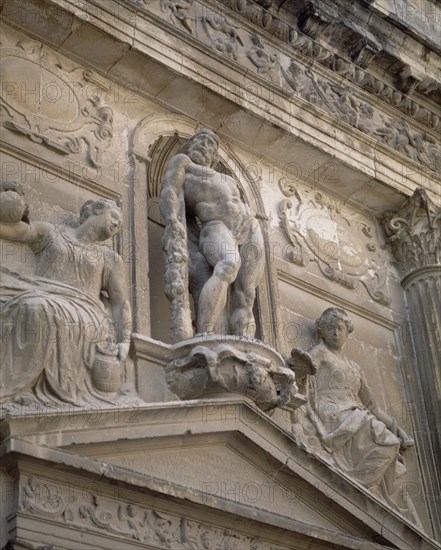 ESCULTURA DE HERCULES-ARQUITECTURA RENACENTISTA
JEREZ DE LA FRONTERA, AYUNTAMIENTO ANTIGUO
CADIZ